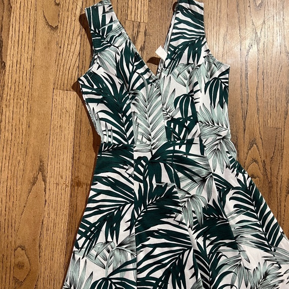H&M Tropical Mini Dress Size M - Picture 1 of 6